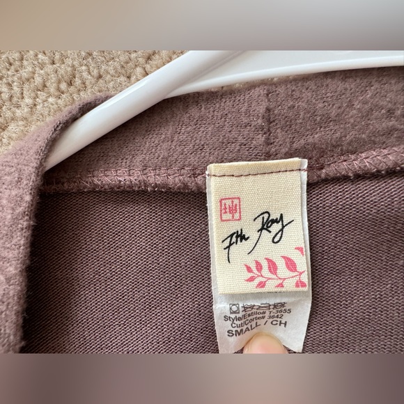 Sequined Sleeve Cardigan- NWOT - Picture 3 of 4